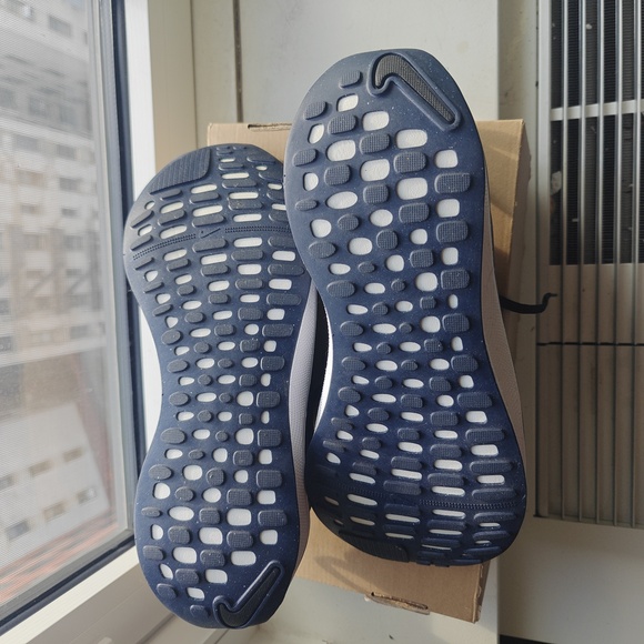Nike ReactX infinity Run 4,size 12 - Picture 4 of 5